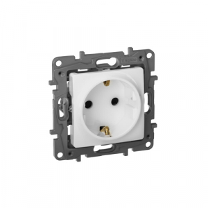 ������� Legrand ETIKA � ����������� �� ��������